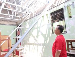 Wawali Kota Bekasi Tinjau Perbaikan Ruang Kelas SDN 05 Bojong Menteng
