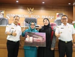 Antisipasi Dampak Abu Vulkanik, MS Glow dan Kosme Mask Sumbangkan 80.000 Masker Untuk Warga Kota Bekasi
