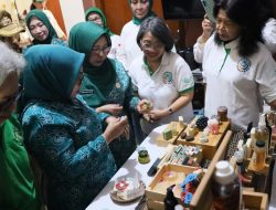 Warga Bekasi Barat Ciptakan Beragam Inovasi Bernilai Ekonomis dari Limbah