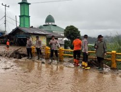 Dua Warga Belum Ditemukan Dalam Peristiwa Banjir Bandang di Solok, 9 Keluarga Terpaksa Mengungsi