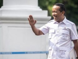 Prabowo Panggil Bahlil, Suahasil hingga Dony Oskaria ke Istana