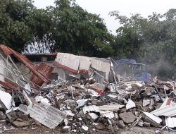 Kluster Mewah Ilegal Di Area Lapas Cibinong Dibangun di Bantaran Kali