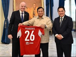 Kepada Presiden FIFA, Prabowo Subianto Berkomitmen Mendukung Kemajuan Sepak Bola Indonesia