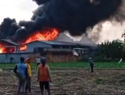 Pabrik Hangus Terbakar Diduga Akibat Korsleting Listrik