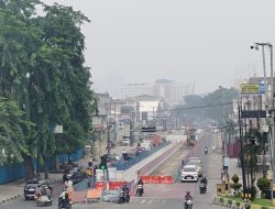 Kepulan Asap Mulai Menyasar Kota Medan, Seharian Matahari Tertutup Kabut