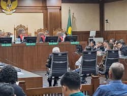 Mantan Jampidsus Didakwa Melakukan Pemerasan dan TPPU