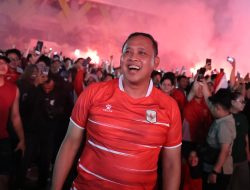 Wali Kota Bekasi Nobar dengan Warga dan Bagi-Bagi Doorprize  Simbol Kebanggaan Timnas Indonesia Juara FIFA Asean Cup 2026