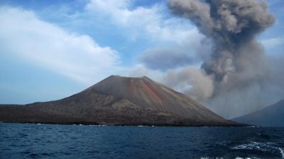 Gunung Anak Krakatau Kembali Erupsi, Pagi Ini 3 Kali Erupsi